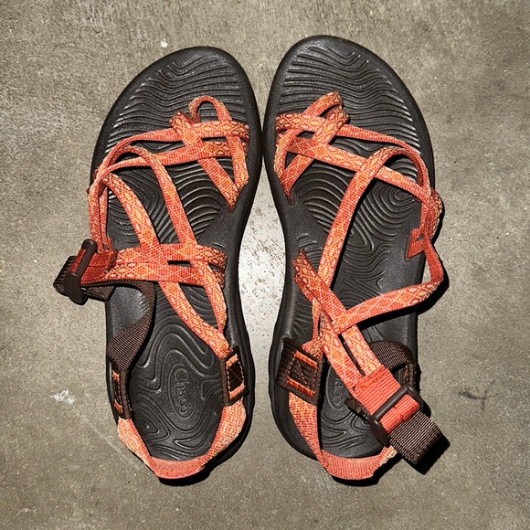 EUC Chaco Sandals! - Picture 1 of 3